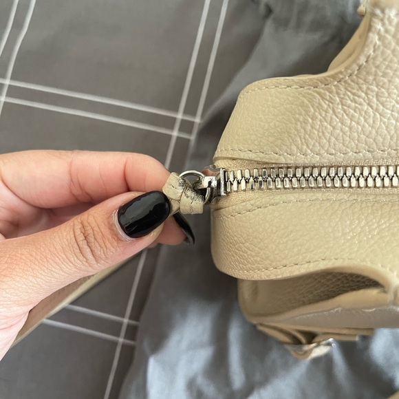 Balenciaga Neo Classic mini in cream - Picture 9 of 16